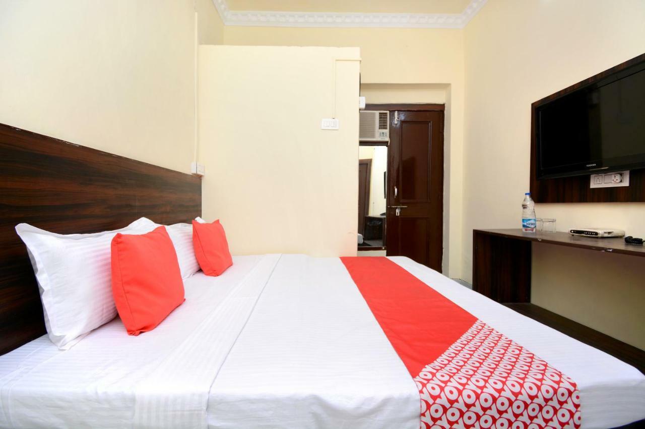 Oyo 28179 Ambay Guest House 잘란다르 외부 사진